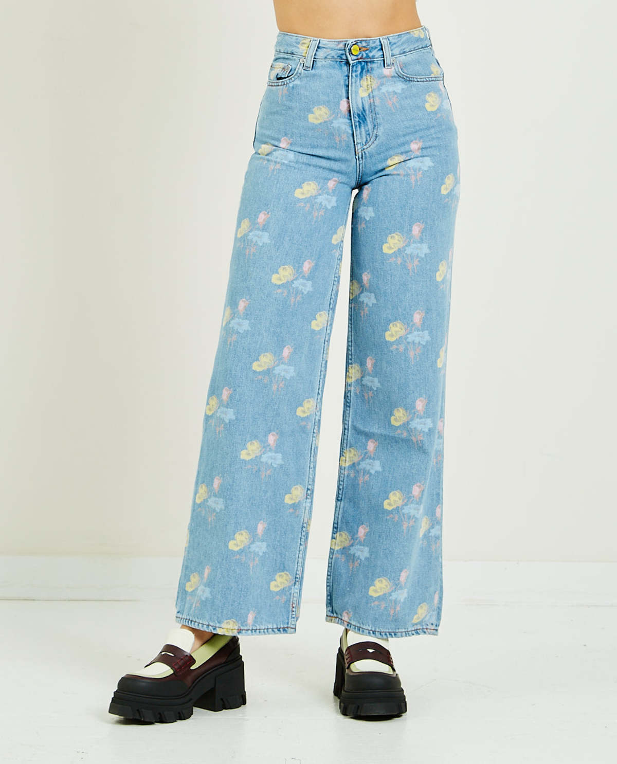 Ganni Magny Jeans - Bleach Blue | Garmentory