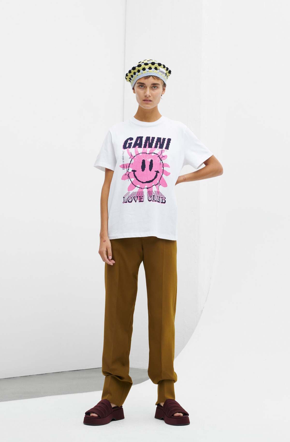 トップス GANNI Basic Jersey Sun Relaxed T-shirt Ganni Basic Jersey Sun Love Print O-Neck Relaxed T-Shirt - Bright