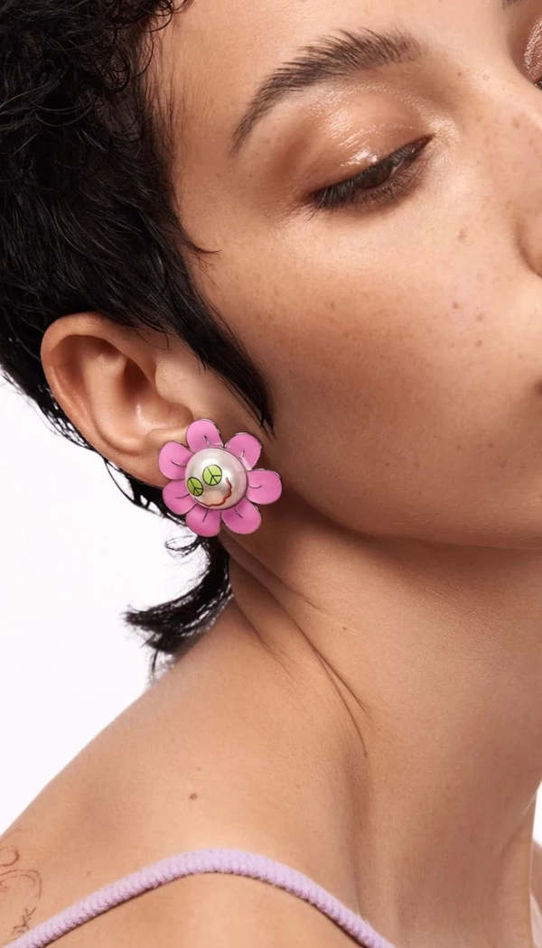 Safsafu Space Daisy Earrings