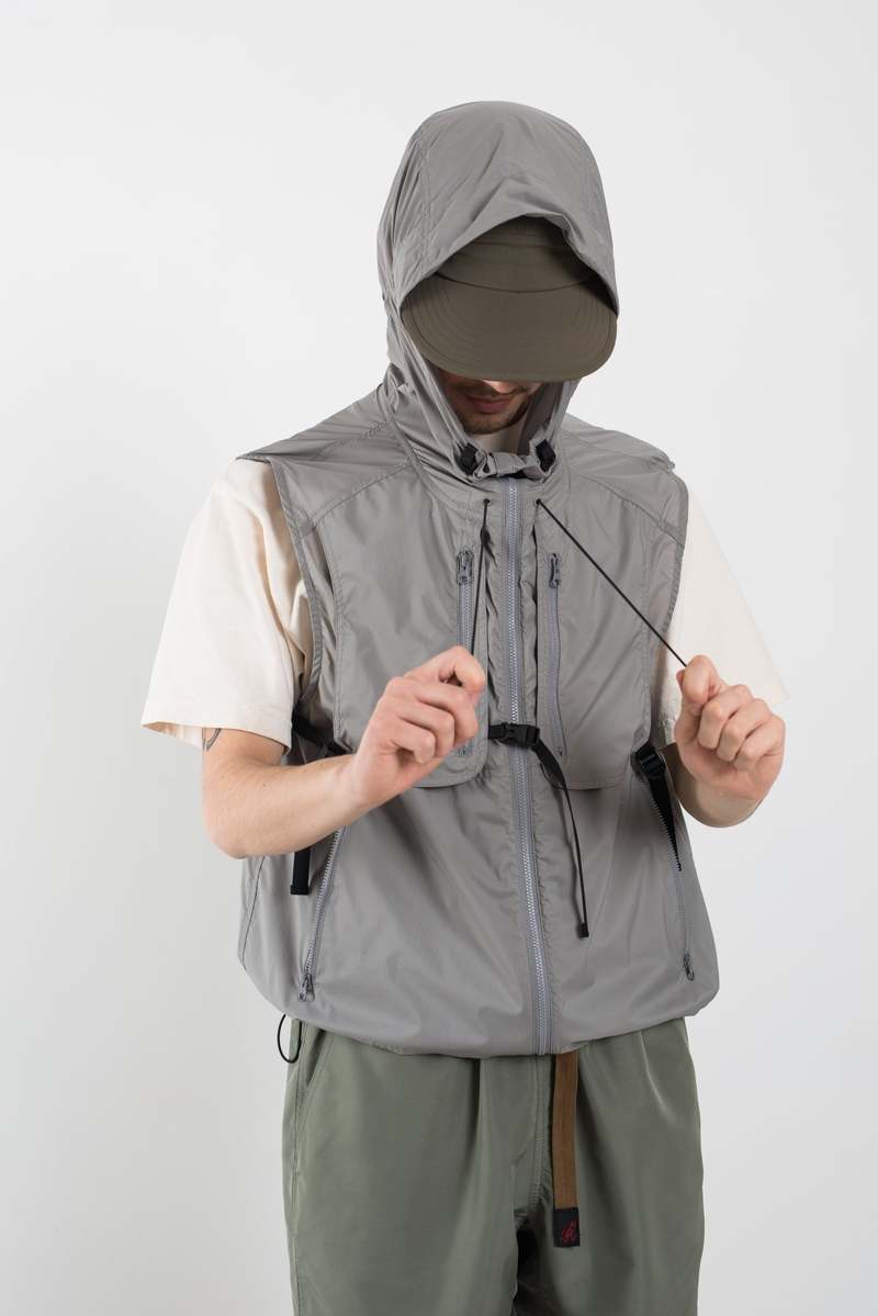 【CAYL】 Buckle Wind Vest / Grey CAYL Buckle Wind Vest - Grey | Garmentory