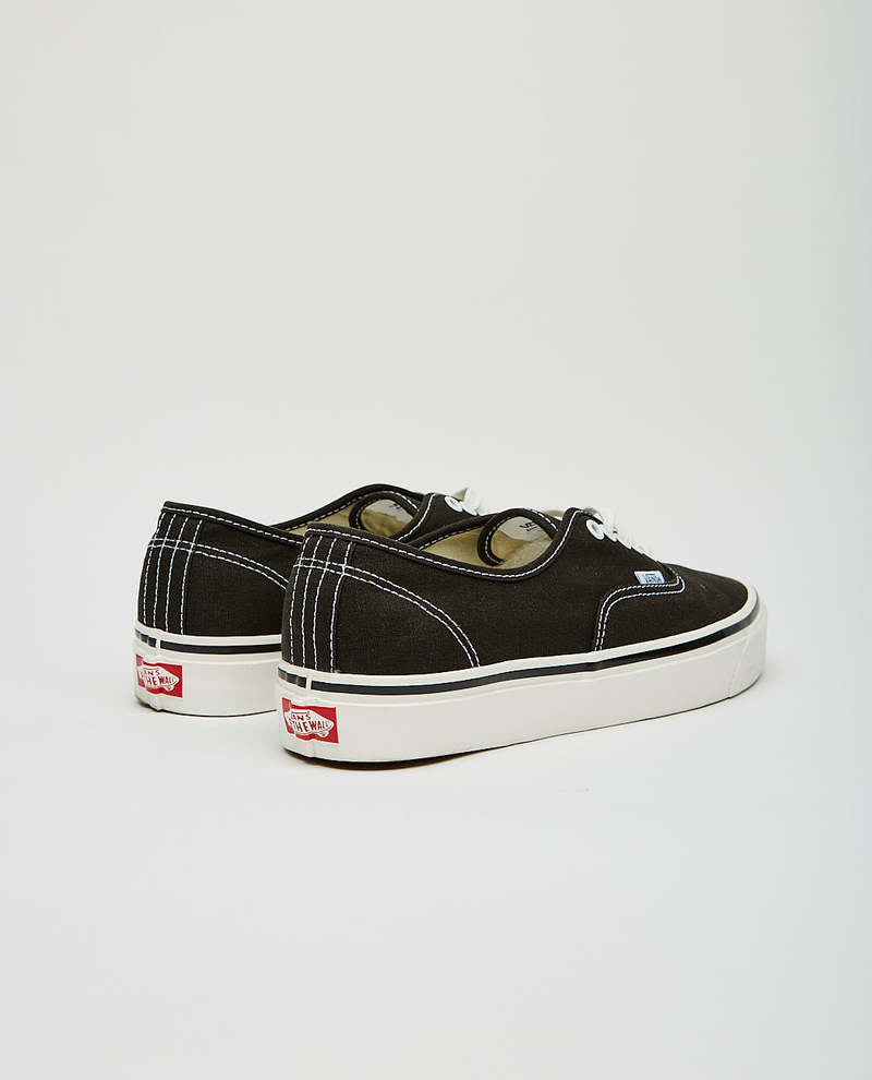 VANS Authentic 44 DX sneakers - Black | Garmentory