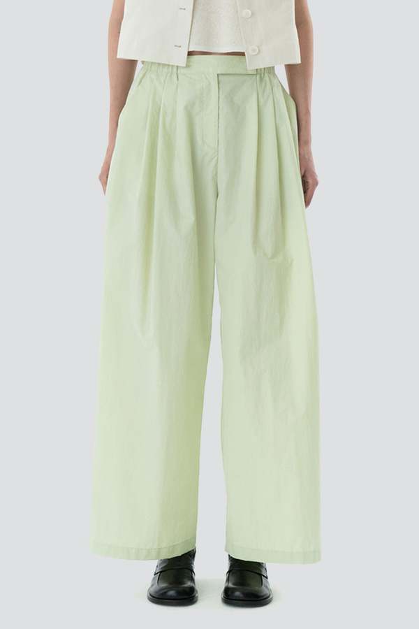 AMOMENTO Three Tuck Banding Pants - Lime | Garmentory