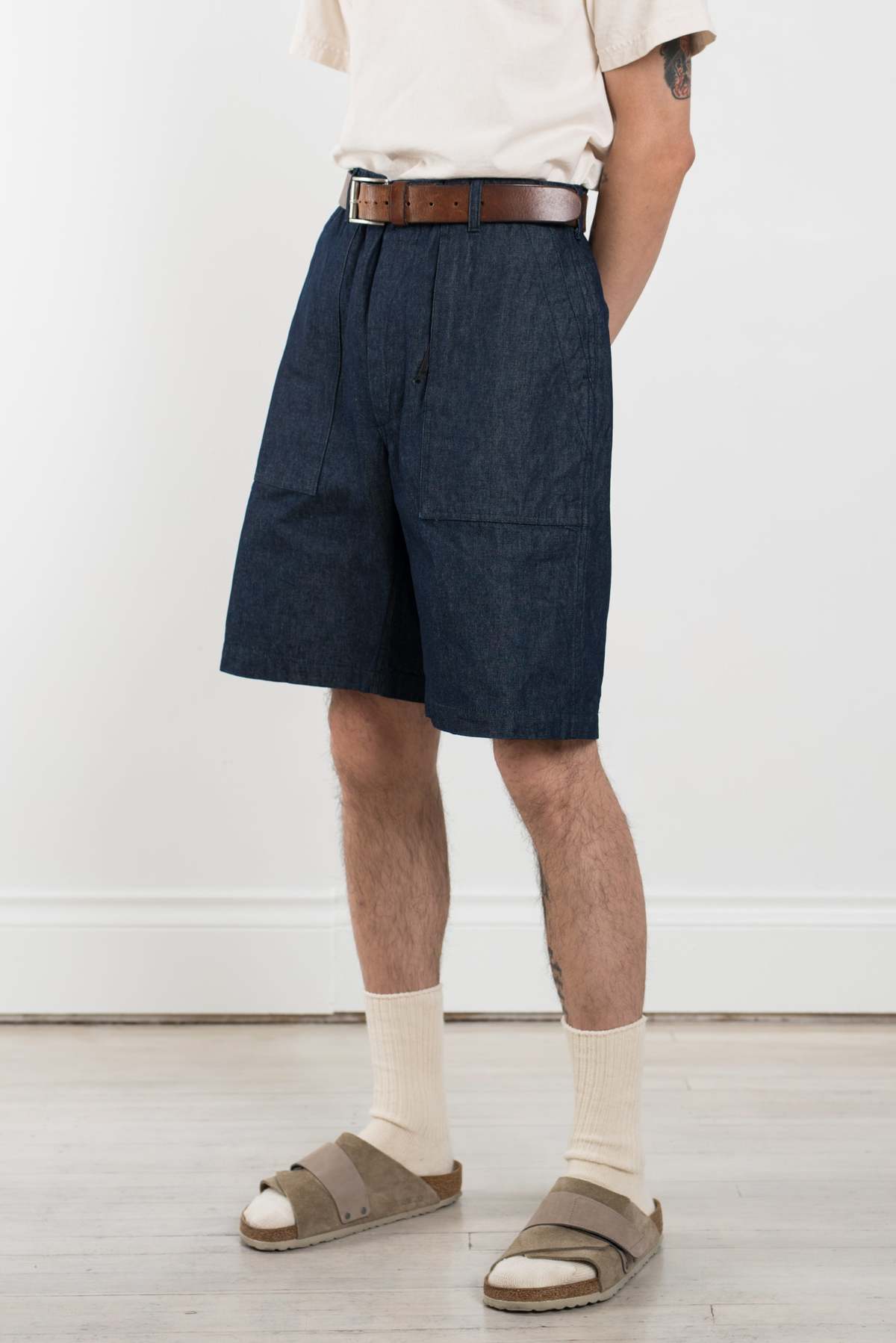 パンツ ENGINEERED GARMENTS Fatigue Short Denim Engineered Garments Industrial 8oz Denim Fatigue Short - Indigo