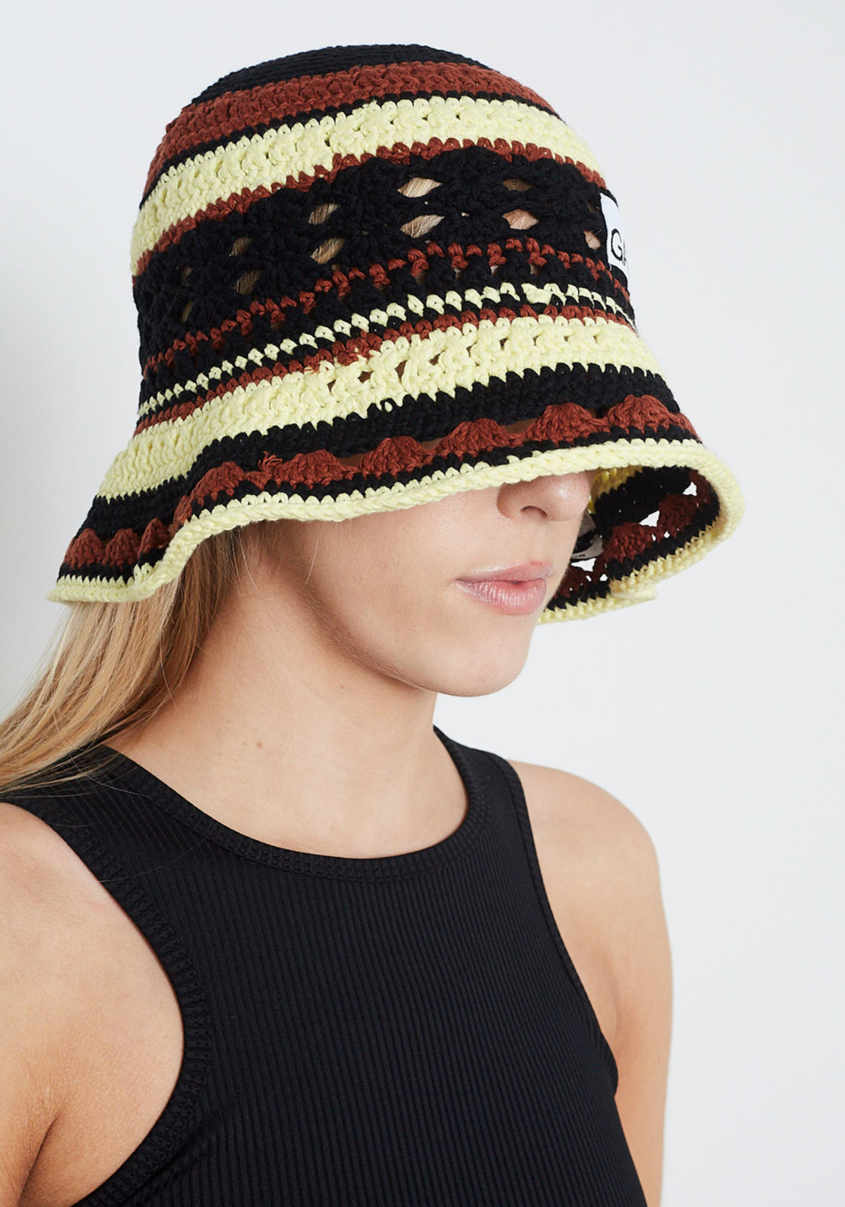 【関税&送料込み】Ganni Bucket Hat In Crochet Ganni Cotton Crochet Hat - Black | Garmentory