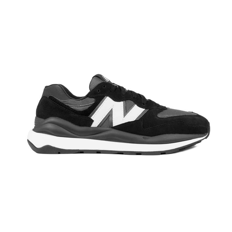 New Balance 5740 Classics Sneaker - Black | Garmentory