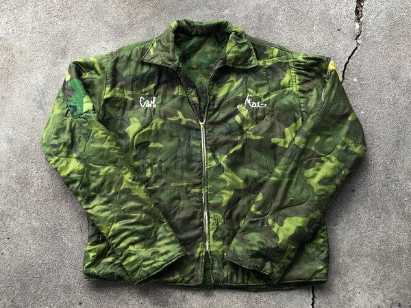 VINTAGE 1970-71 THEATRE MADE 