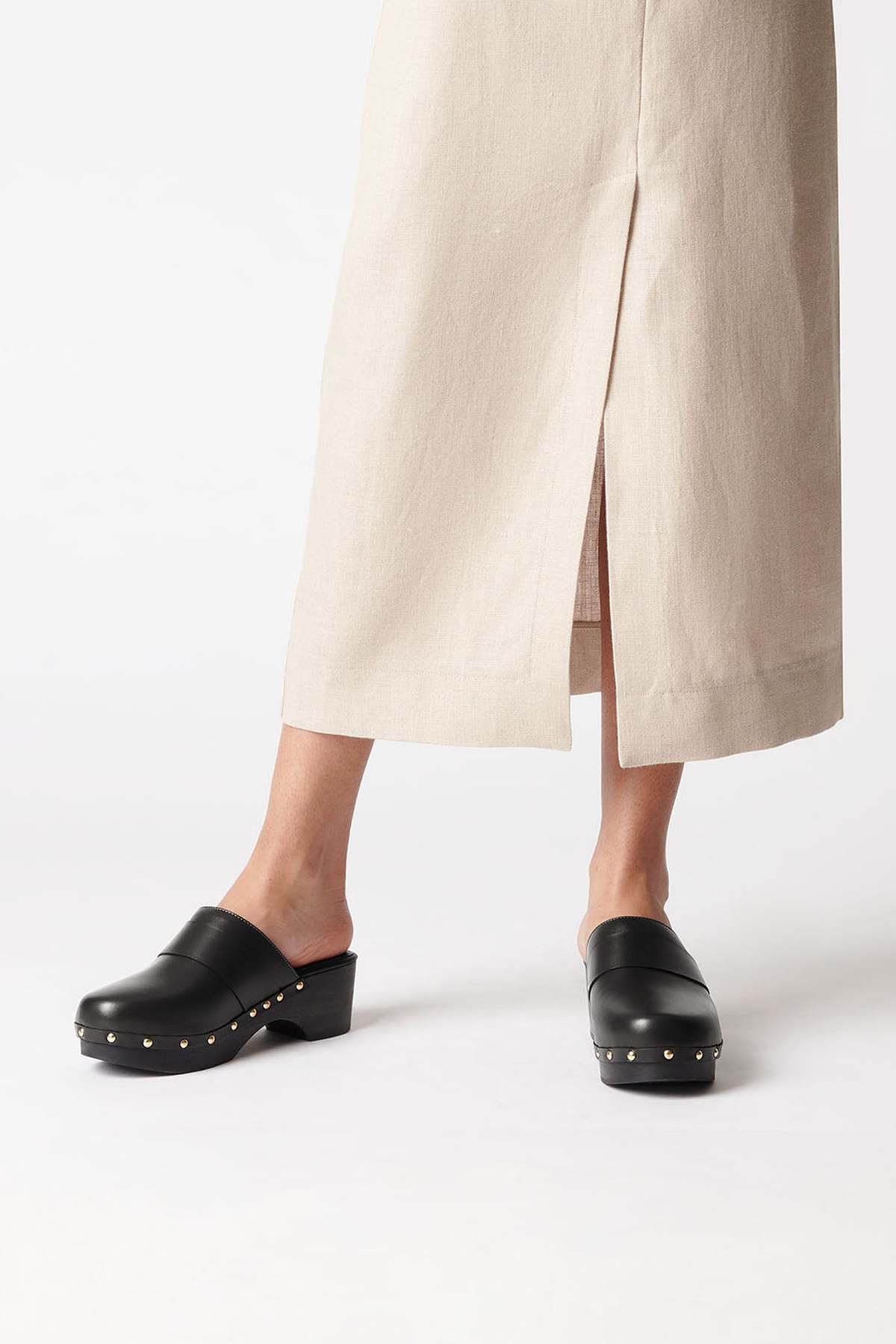 aeydē Leather Bibi Clog - Black | Garmentory