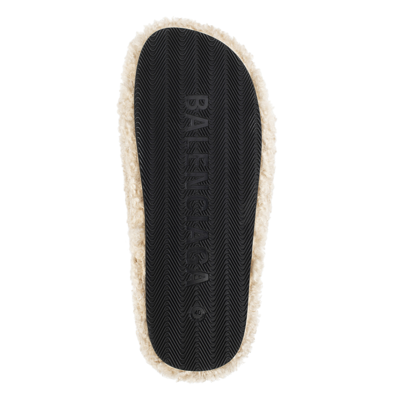 【新品未使用】BALENCIAGA Furry Slide 35 ベージュ Balenciaga Furry Slide Sandals | Saks Fifth Avenue