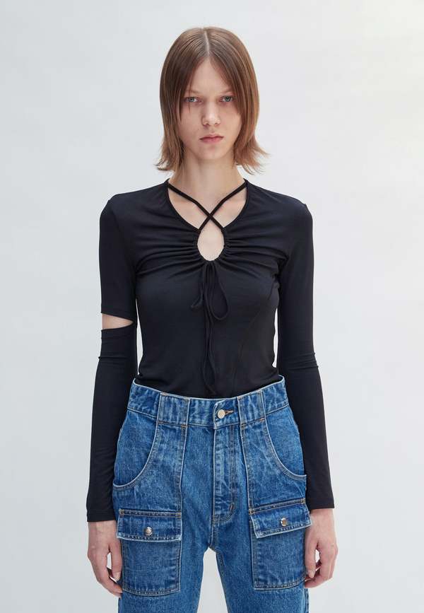 【あいみょん着用】Andersson Bell トップス Andersson Bell Lace-Up Sleeveless Top - Ivory/Ecru | Garmentory