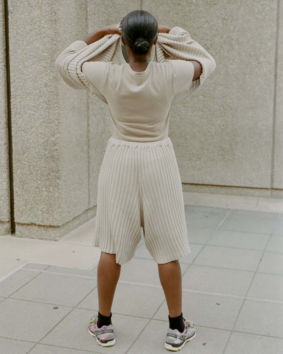 BASERANGE▲△LOOSE SWEAT SHORT BASERANGE△△LOOSE SWEAT SHORT Baserange-Sweat-Short---Off-