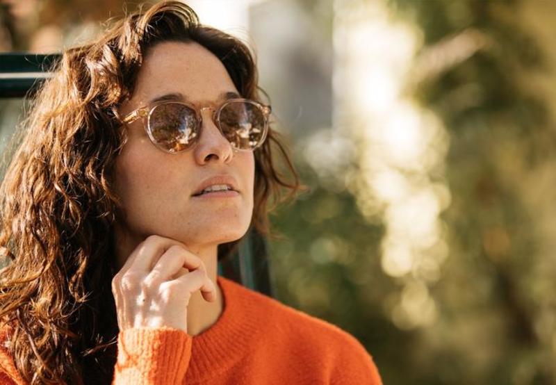 Raen Remmy Sunglasses - Dawn/Mink Gradient Mirror | Garmentory display picture 3