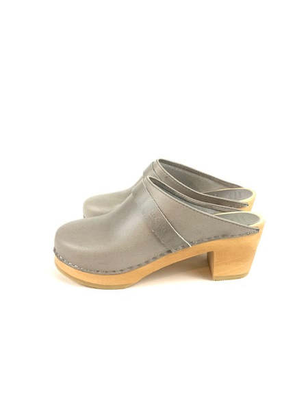 maguba wedge clogs