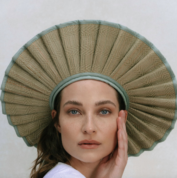 lorna murray hat kathy hilton