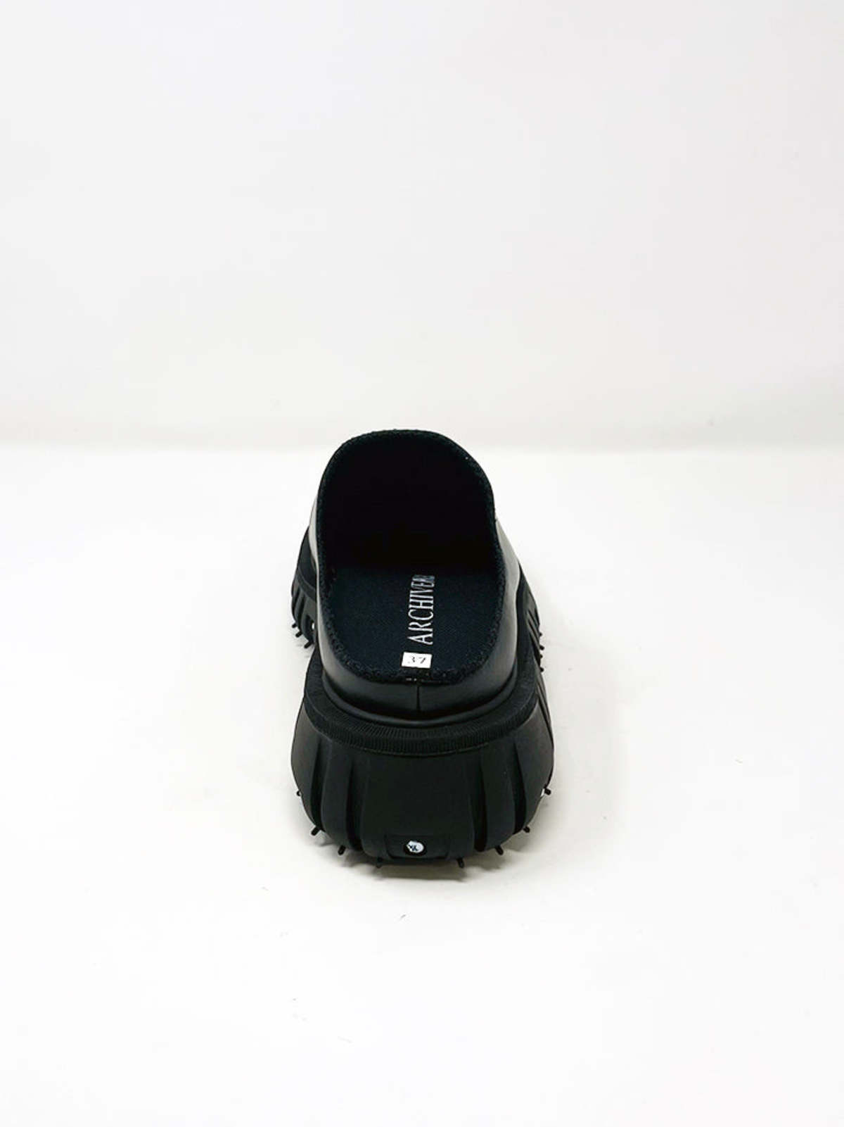 Phileo Massive Mule - black | Garmentory