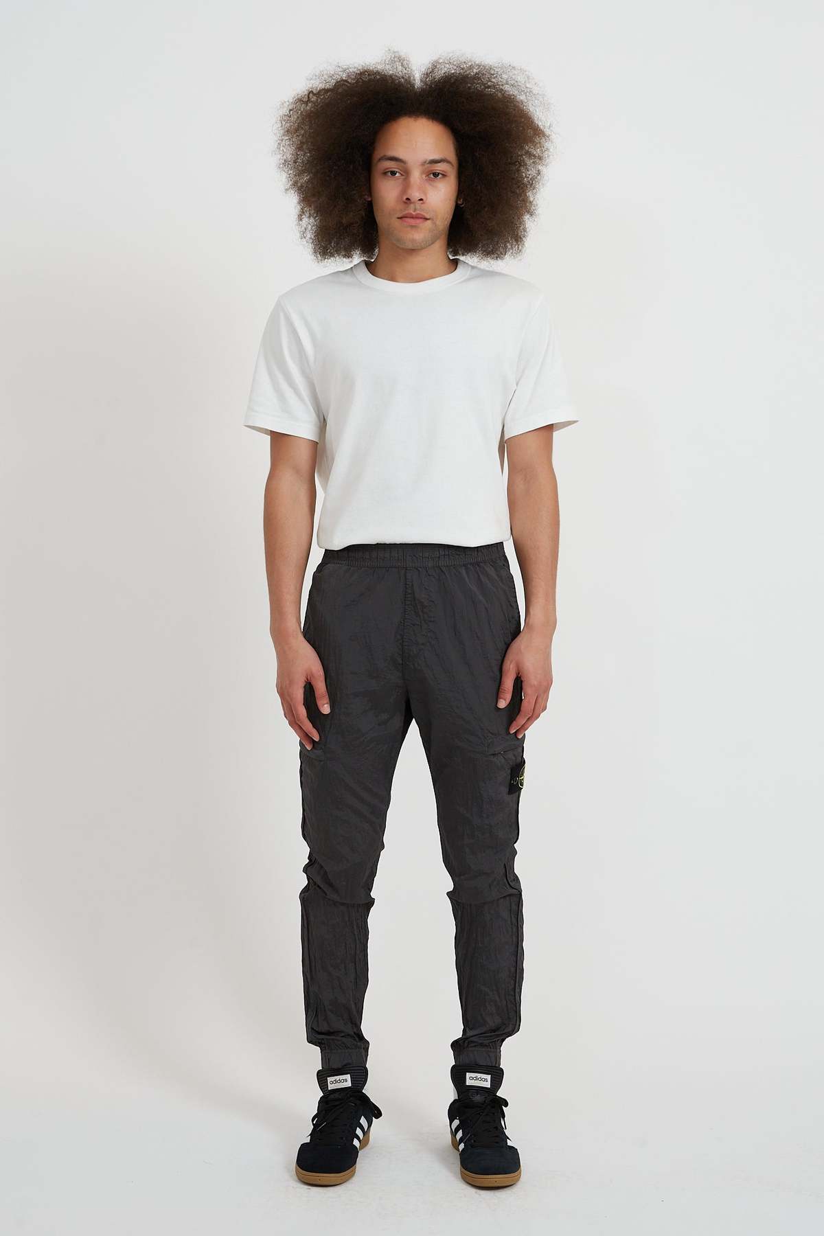 y*1様 STONE  CARGO PANTS W33 ”チャコール Stone Island Nylon Metal Econyl Cargo Pants - Charcoal | Garmentory