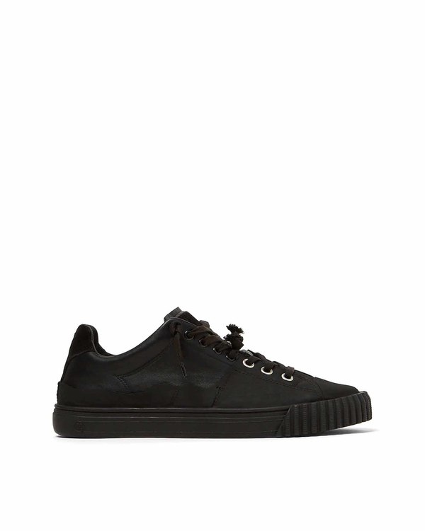 Maison Margiela Evolution Sneakers - Black | Garmentory