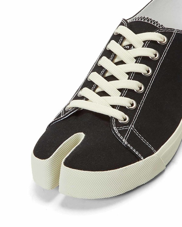 Maison Margiela Tabi Logo Sneakers - Black | Garmentory