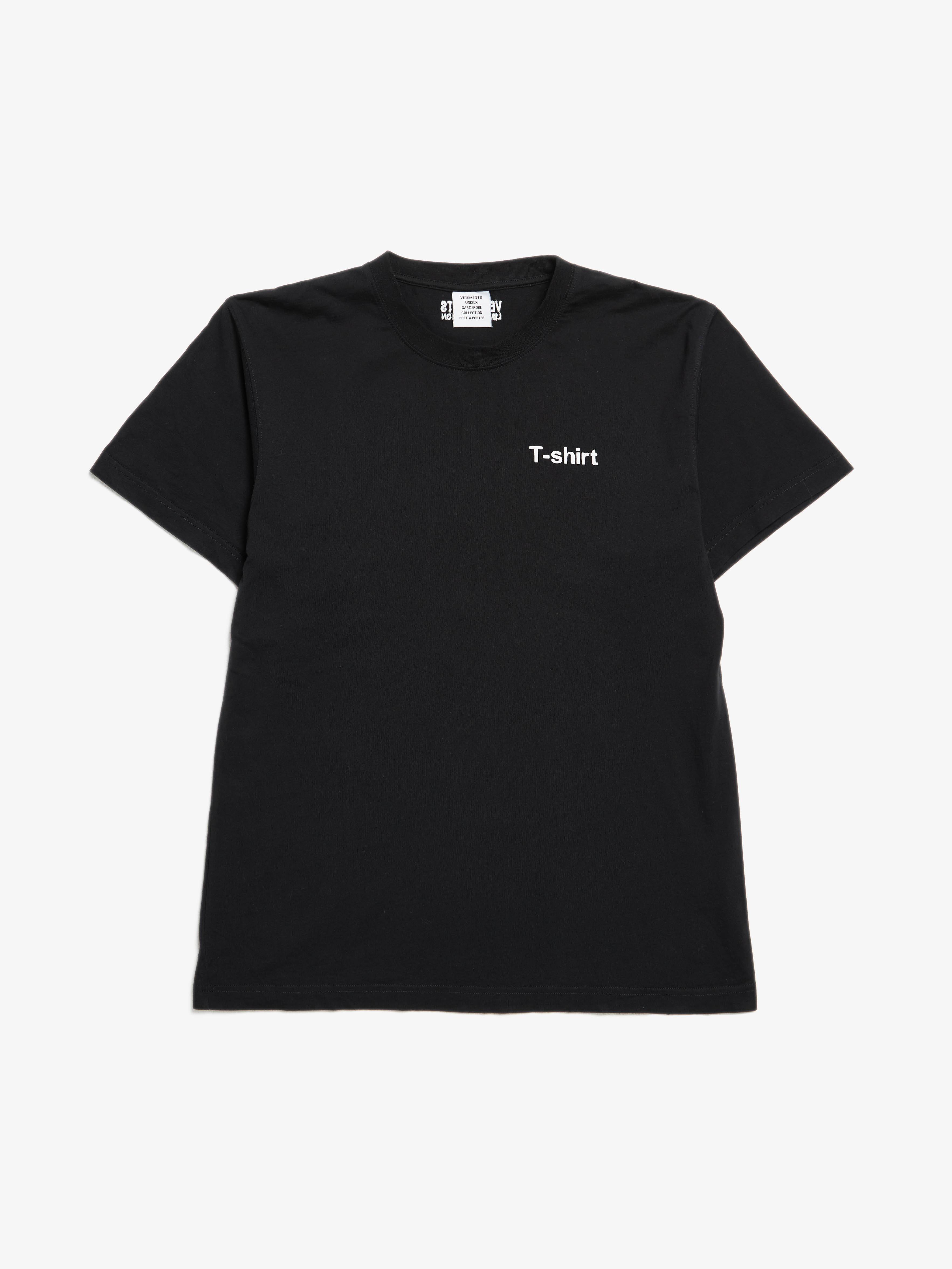 【VETEMENTS】lized Wrinkled Not Mom's Favorite Tシャツ Black Metalized Wrinkled 'Not Mom's Favorite' T-shirt by