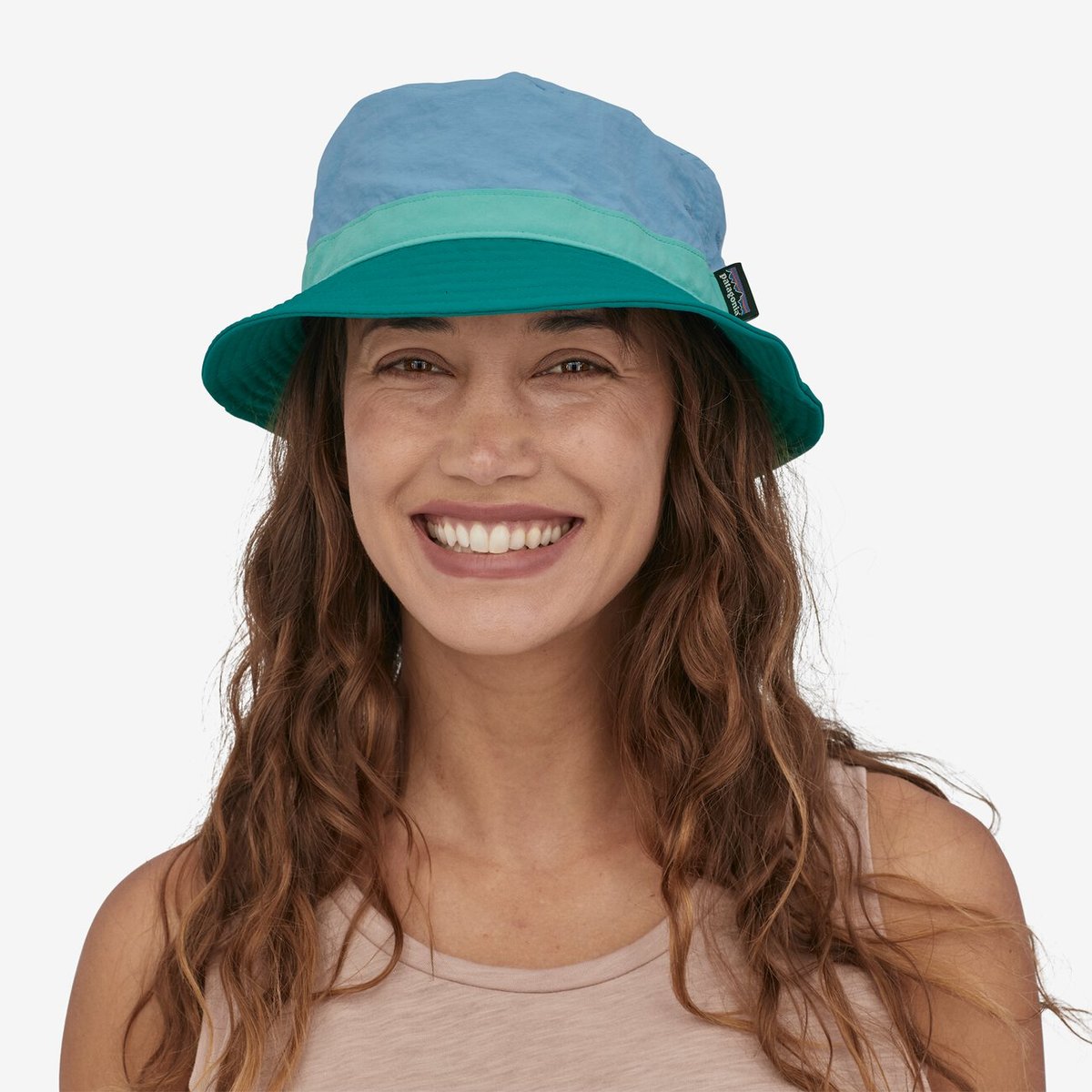 Patagonia Wavefarer Bucket Hat Two-Tone Color Block Teal & Light Blue PATAGONIA Wavefarer Bucket Hat Piton Paradise Blue Red  main image 4