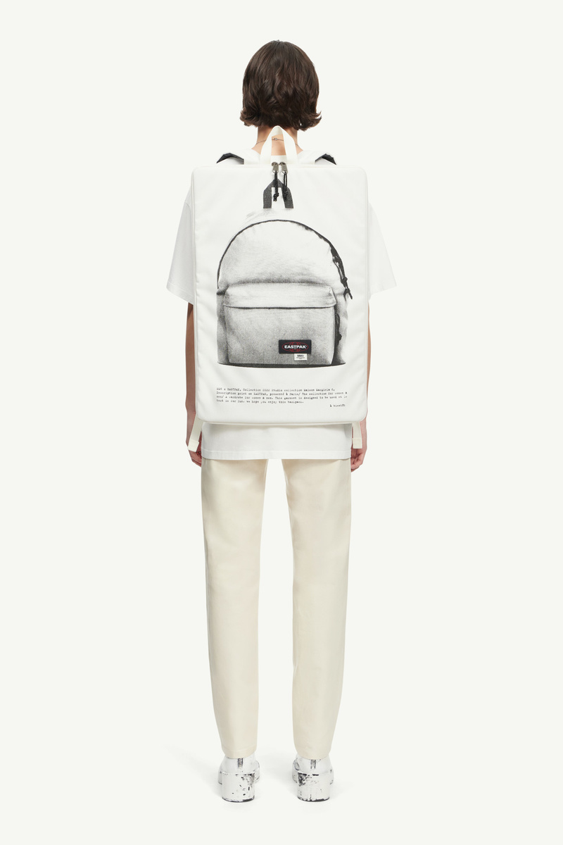 【無料郵送/関税込/正規品】 MM6 Maison Margiela x Eastpak Cre MM6 MAISON MARGIELA x EASTPAK MM6 POSTER BAG MM6 WHITE SS22