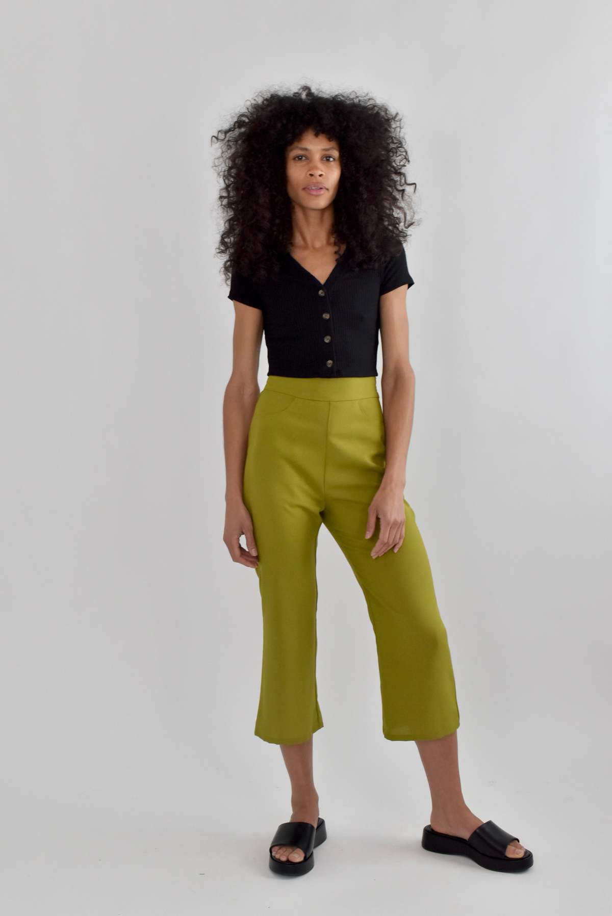Altar Houseline  Audrey Pant in  Linen - Vibrant Moss - Image 1 of 14
