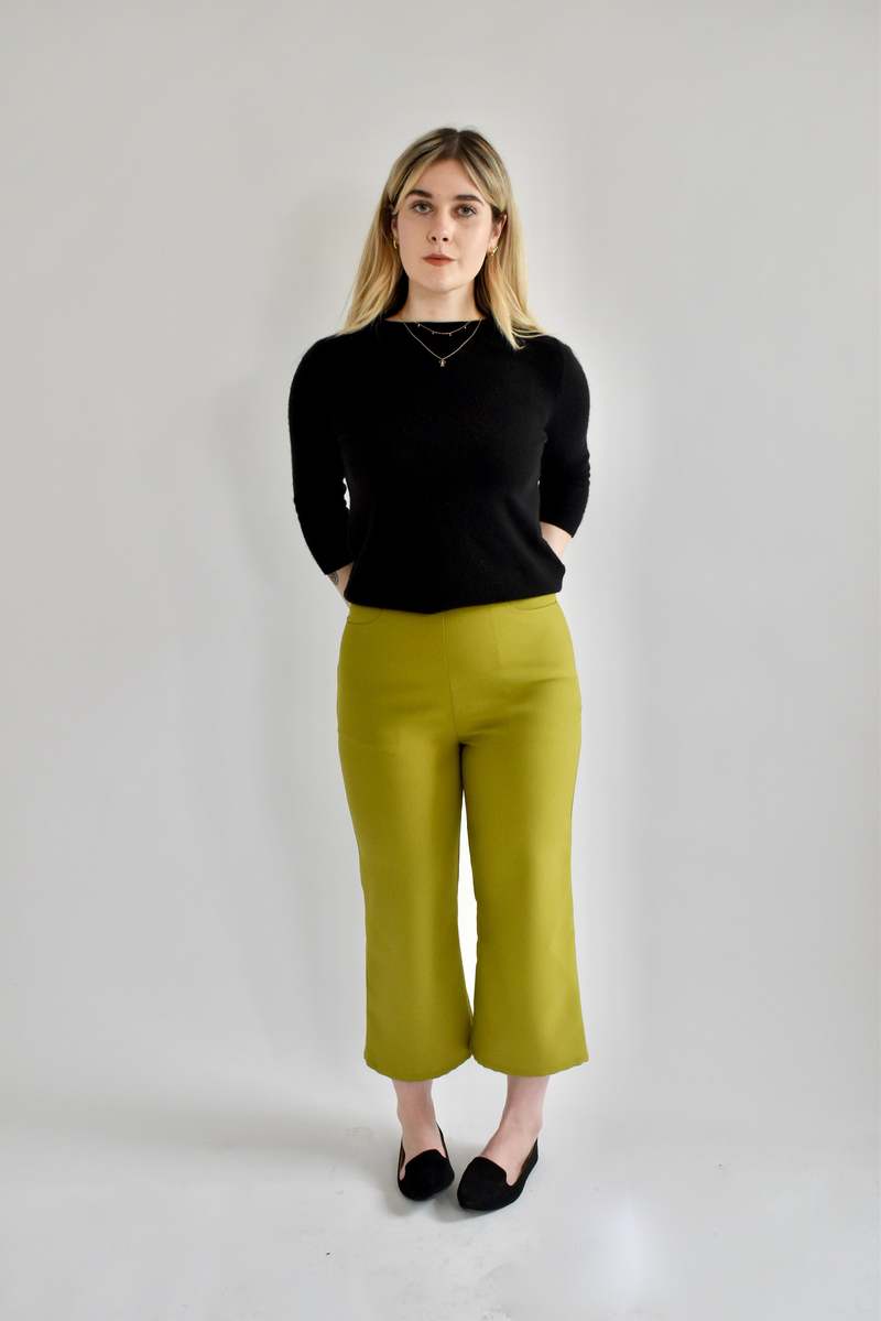 Altar Houseline  Audrey Pant in  Linen - Vibrant Moss