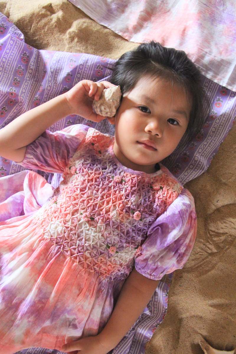 【新品】Bonjour Smocked Blouse 4Y 新品】Bonjour Smocked Blouse 4Y