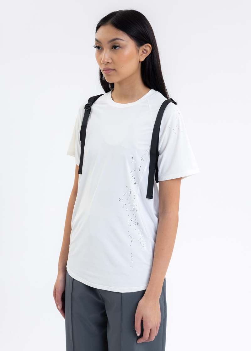 hyein seo チェーン付き　tシャツ Hyein seo Track Tee w ／ Strap（Hyein Seo Strap Knit Top