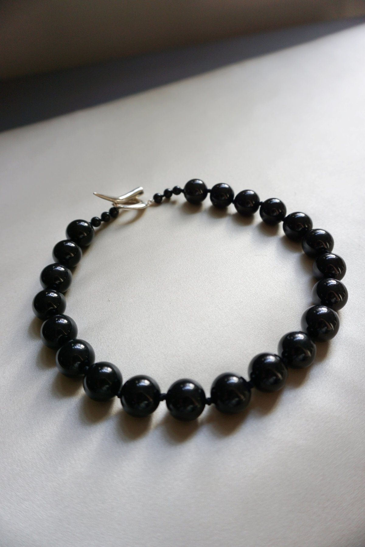 SOPHIE BUHAI MEDIUM ONYX COLLAR - ONYX - Image 4 of 5