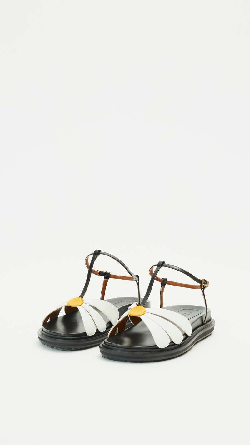 希少✨MARNI Flower Gold BLACK Sandals Marni Leather Flower Fussbett Shoe - Lily White, Black and