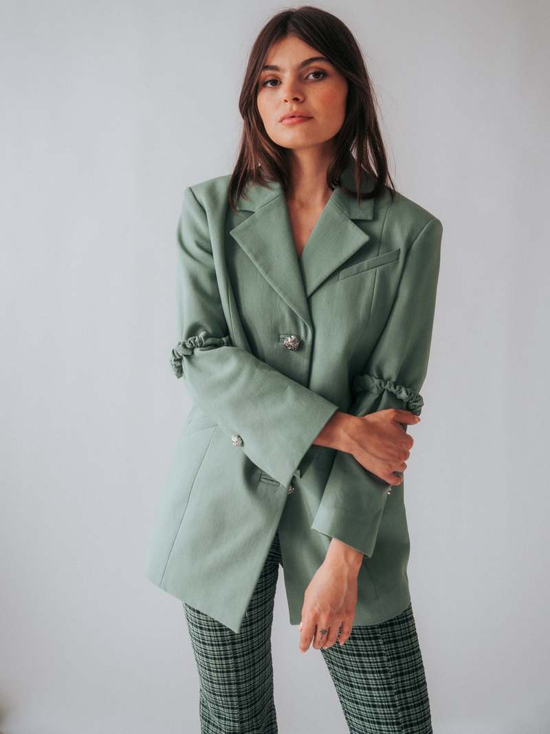 【関税＆送料込み】Ganni Blazer GANNI V-neck single-breasted Blazer | Black | FARFETCH