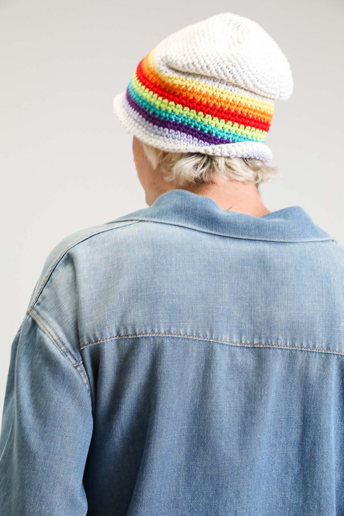 ?NWT Loewe Hat Crochet Cotton Multicolor with embossed calfskin leather logo NEW Shop LOEWE Crochet hat in cotton and calfskin on Rinascente main image 2