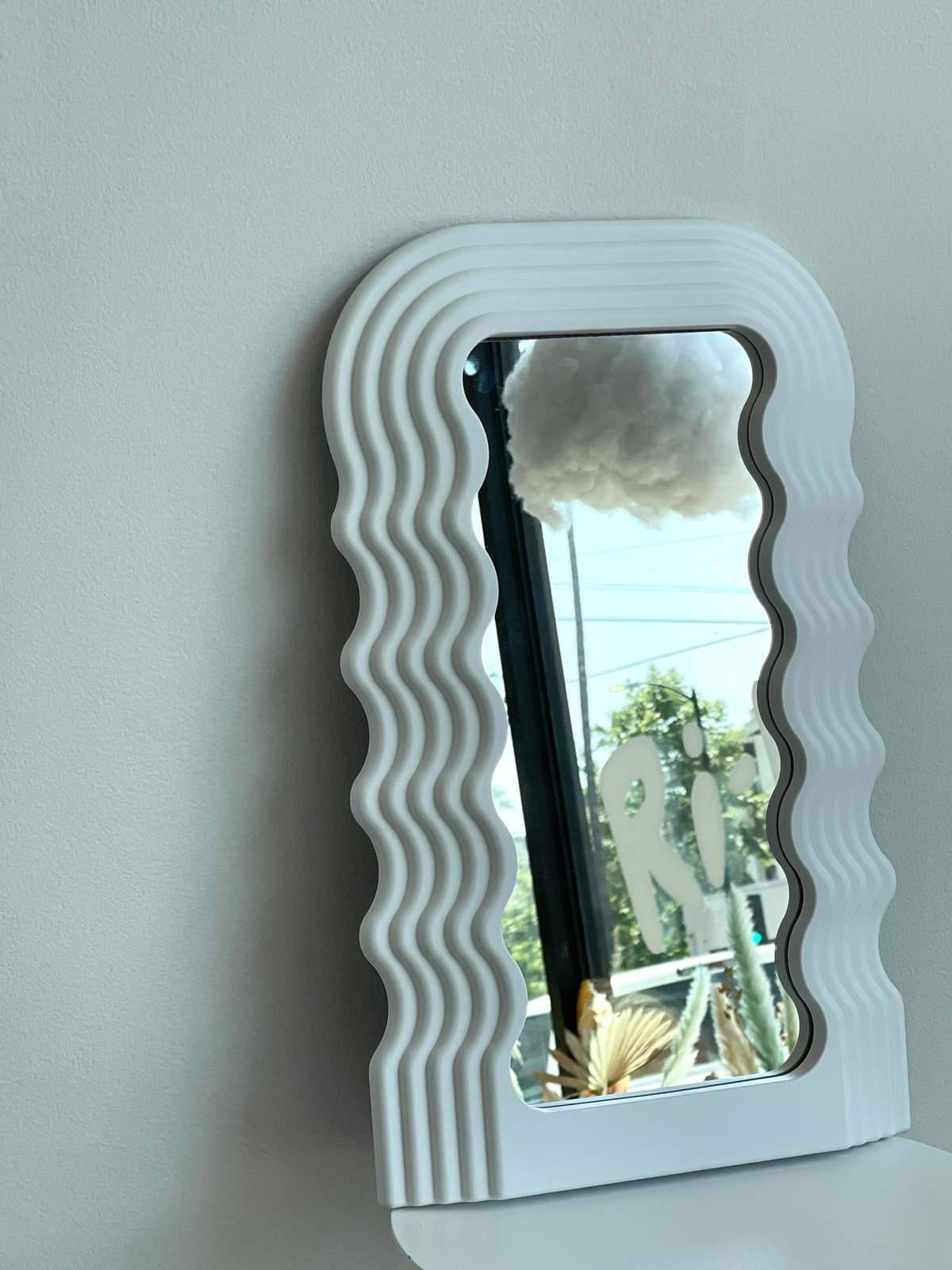 Palm Straw WAVY MINI MIRROR - Image 1 of 3