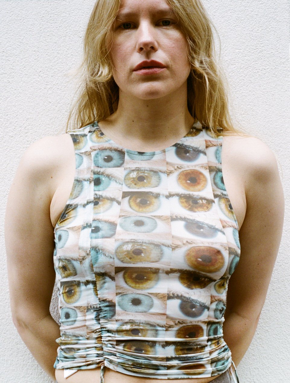 トップス paloma-wool eye crop tops Paloma Wool Baviera Top - Soft Blue Eye Print | Garmentory