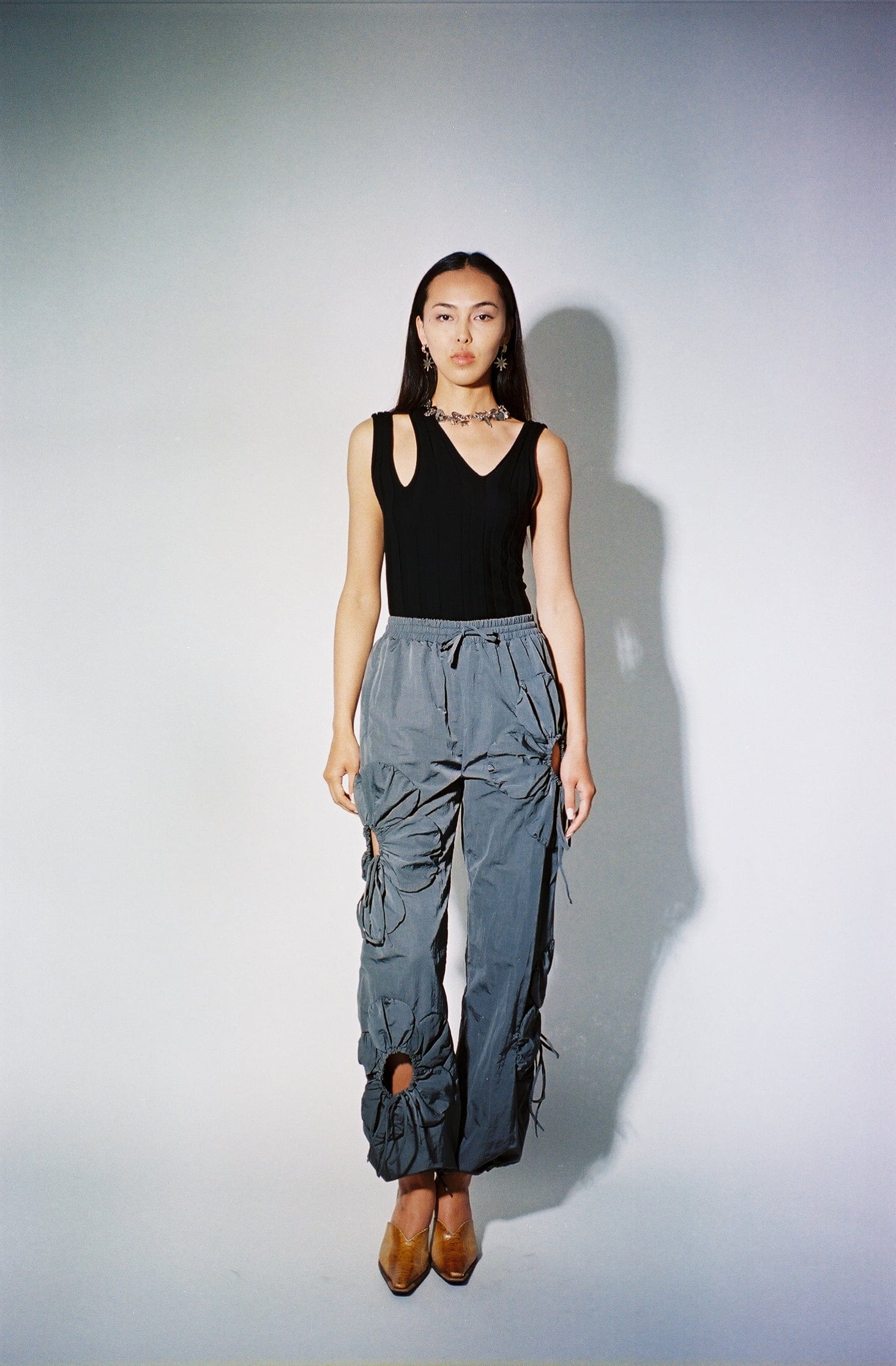 ニット　タンクトップ Adler baserange Baserange Adler Tank - Black | Garmentory
