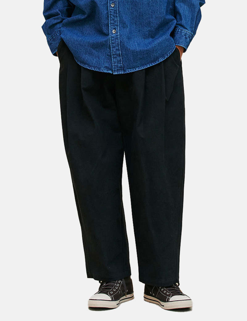 【THE MOZZ】Posing Two Tuck Slacks MUSINSA | SIGNATURE Two-Tuck Wide Slacks [Black]