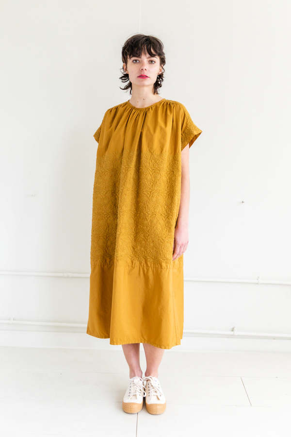 Antipast FLORAL EMBROIDERED DRESS -  GOLD