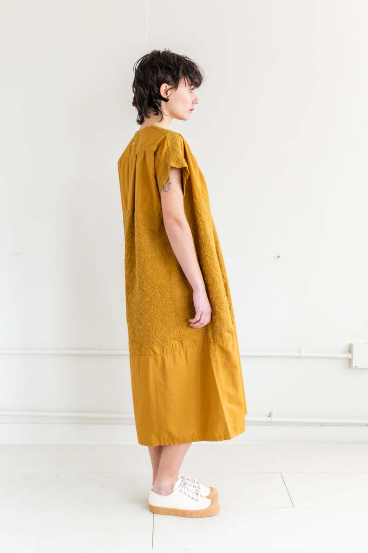 Antipast FLORAL EMBROIDERED DRESS -  GOLD - Image 4 of 9