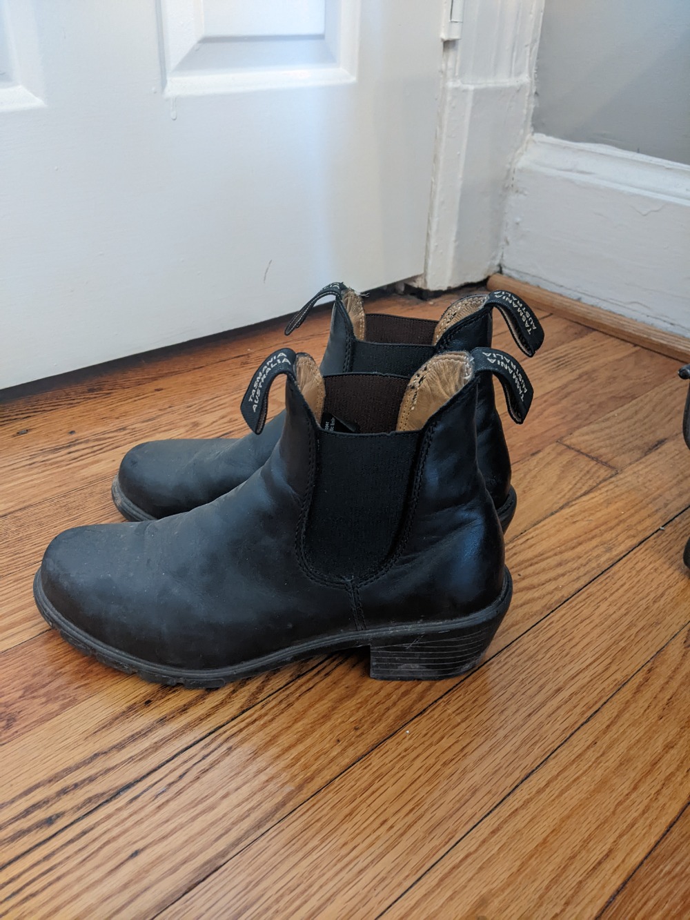 Women's heeled shop boots blundstone