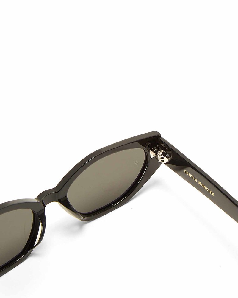 Gentle Monster Ghost 01 Sunglasses - Black | Garmentory