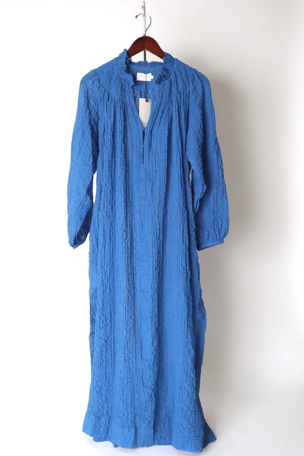 blue porcelain maxi dress Quinn | BLUE Porcelain Print Plunge-Neck Tailored Maxi Dress