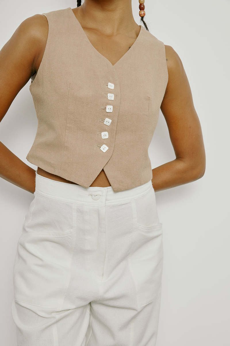 Muse the Label Tova Vest - Dune
