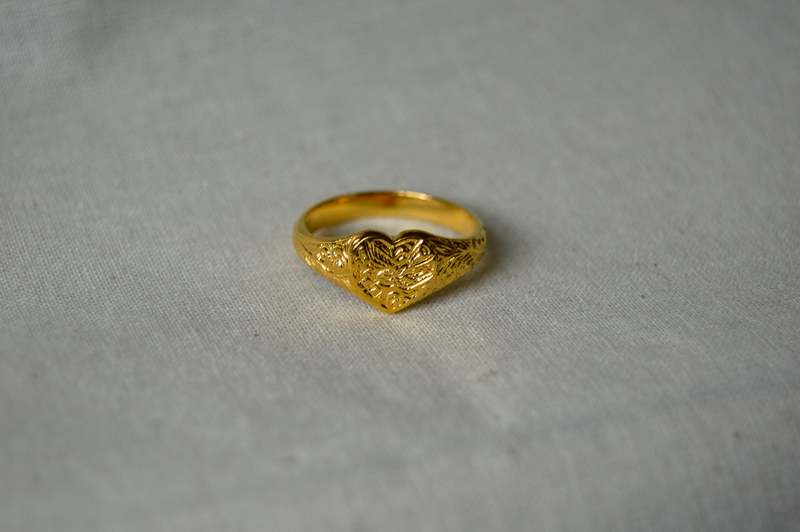 ALEX MONROE Victoriana Heart Signet Ring Garmentory