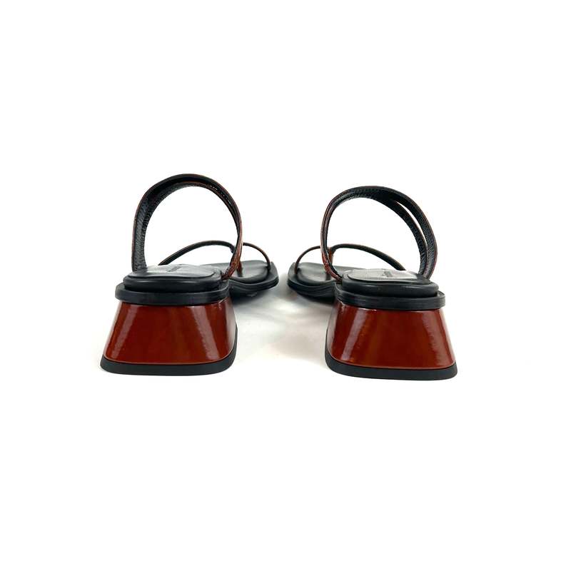 【関税込み】Paloma Wool ベージュ Mica サンダル Paloma Wool Mica Sandal | Garmentory