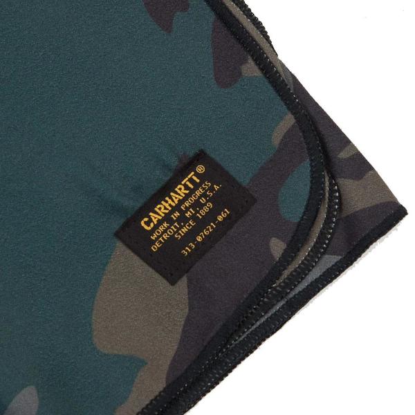 【水通し済】Carhartt POCKABLE MICROFIBER TOWEL CARHARTT WIP Packable Microfiber Towel - CAMO | Garmentory