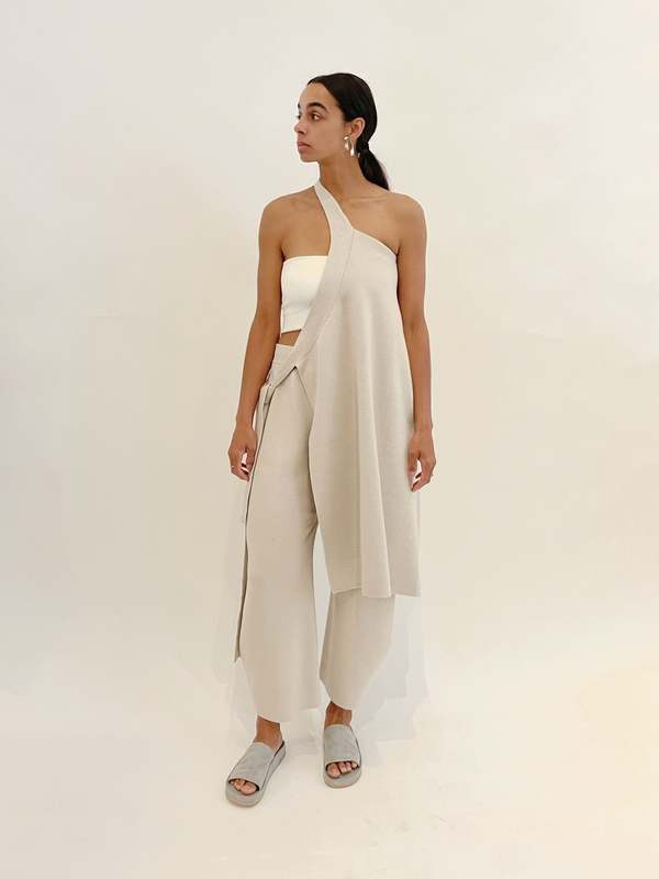 【LAUREN MANOOGIAN】INTERLOCK APRON TOP Lauren Manoogian Interlock Apron Top - Raw White | Garmentory