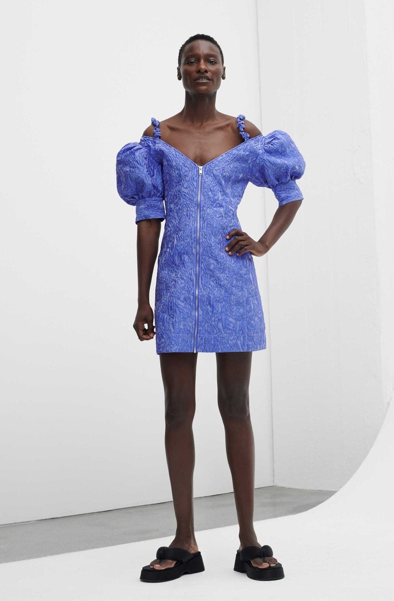 【関税&送料込】Ganni 3D Jacquard Mini Dress GANNI 3D Jacquard A-shaped Zip Mini Dress Black | END. (US)