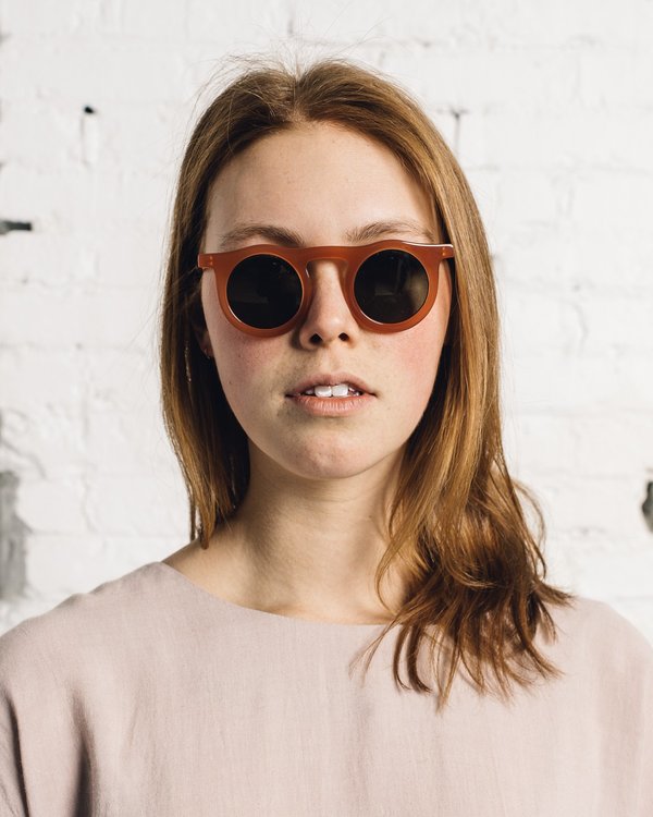 未使用 ロンハーマン購入 CARLA COLOUR 薄紫 サングラス LIND 未使用 ロンハーマン購入 CARLA COLOUR 薄紫 サングラス LIND