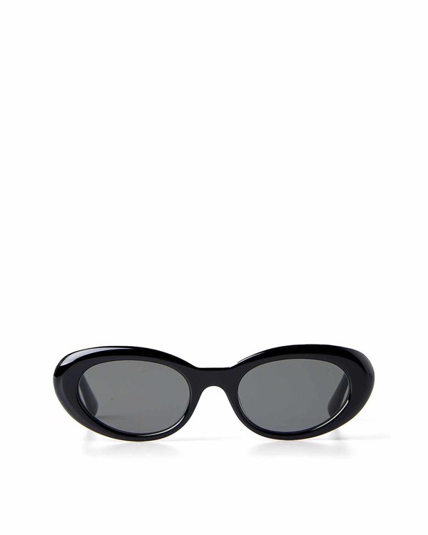 Gentle Monster Le 01 Black Sunglasses - black | Garmentory display picture 3