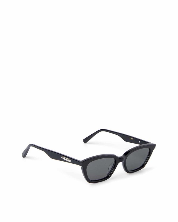 Gentle Monster Loti 01 Sunglasses - Black | Garmentory